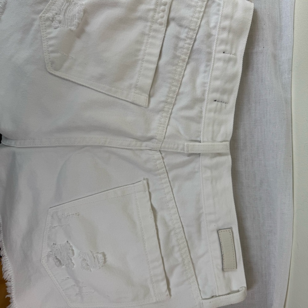 Blank NYC White Distressed Jean Shorts 0047 - Picture 15 of 16